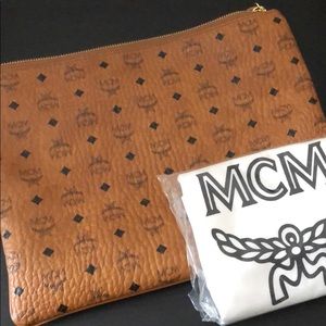 MCM Viseto Pouch